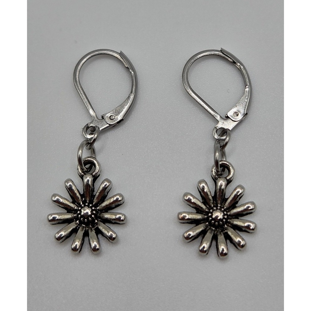 Handmade Earrings Silver Daisy Leverback Stainless Steel Hypoallergenic Floral - Picture 9 of 10